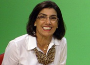 Maria Izilda da Silva Netto (foto), mais conhecida como Izilda, coordena o programa Repensar, apresentado pela Rede Mundo Maior de Televisão. - Maria_capa